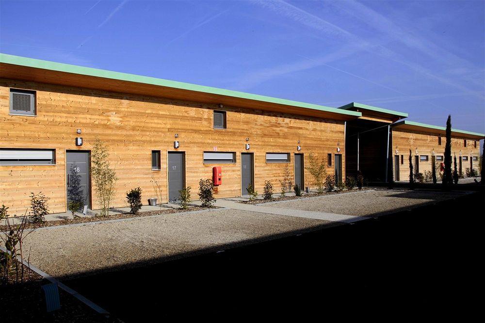 Bio-Motel Saint-Vulbas Esterno foto